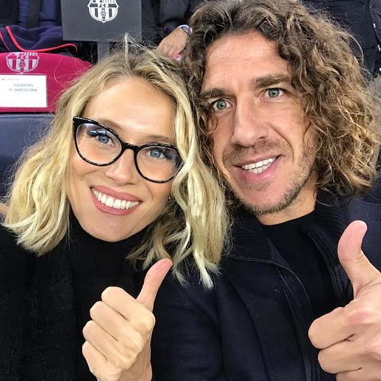 Carles Puyol se pone romántico para felicitar a la 'capitana' de su familia