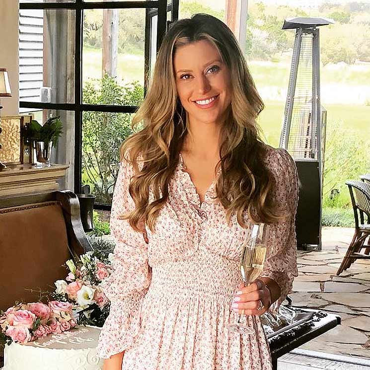 Cat McDonnell, prometida de Pau Gasol, celebra su 'bridal shower' con su familia de la NBA