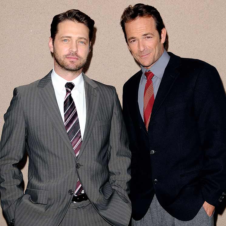 Jason Priestley, roto ante la muerte de Luke Perry: 'Era una luz increíblemente brillante'