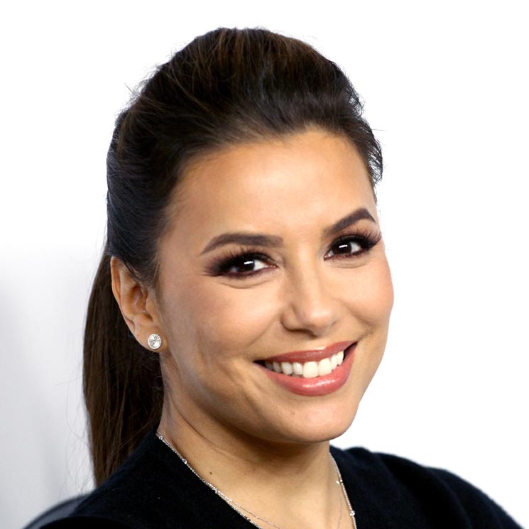 El simpático regalo de Eva Longoria en su primer cumple como mamá: el 'bandolero' de dos dientes