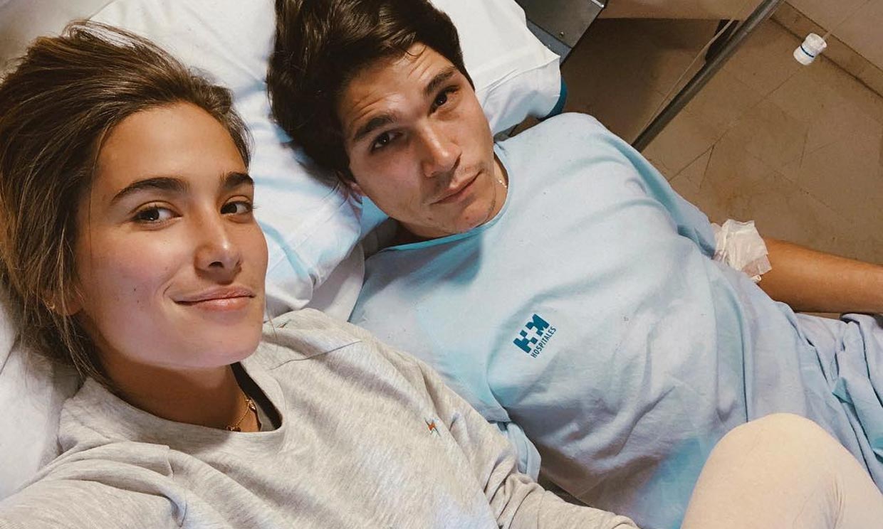 El novio de María Pombo, ingresado en el hospital