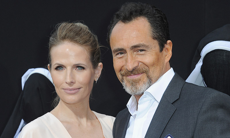  Damian Bichir y Stefanie Sherk