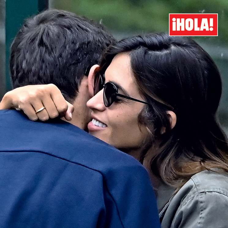 En ¡HOLA!: Iker Casillas y Sara Carbonero, el beso con el que comienzan una nueva etapa