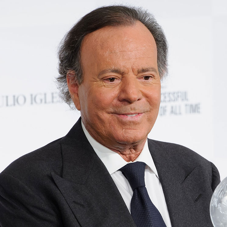 El juicio de paternidad a Julio Iglesias continuará, pero el juez rechaza la prueba de ADN obtenida de Julio José