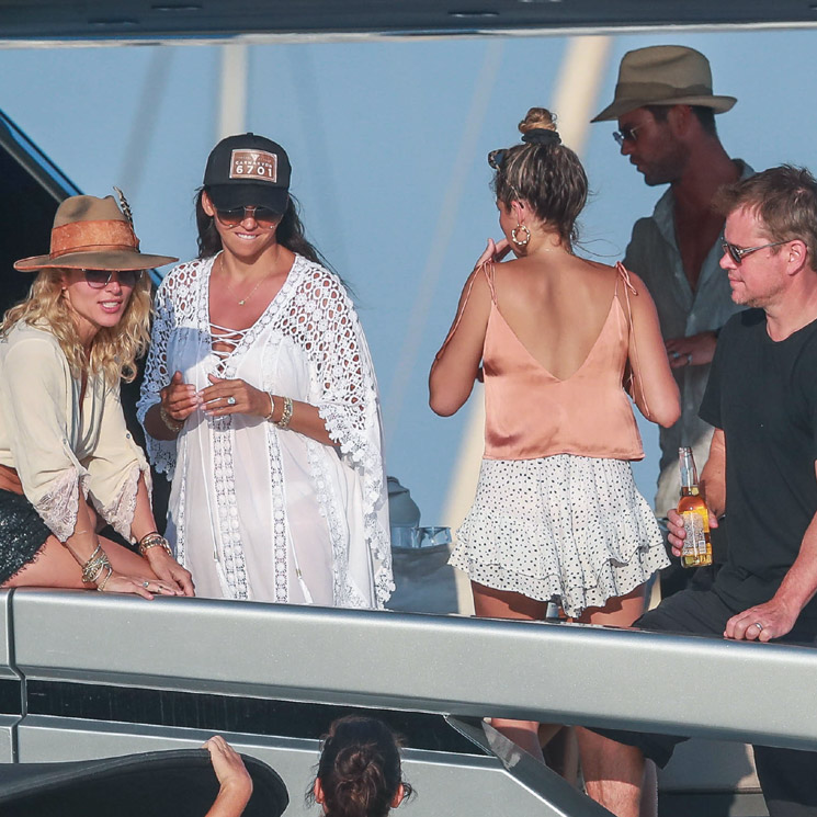 Elsa Pataky y Chris Hemsworth, de vacaciones con Matt Damon en Ibiza