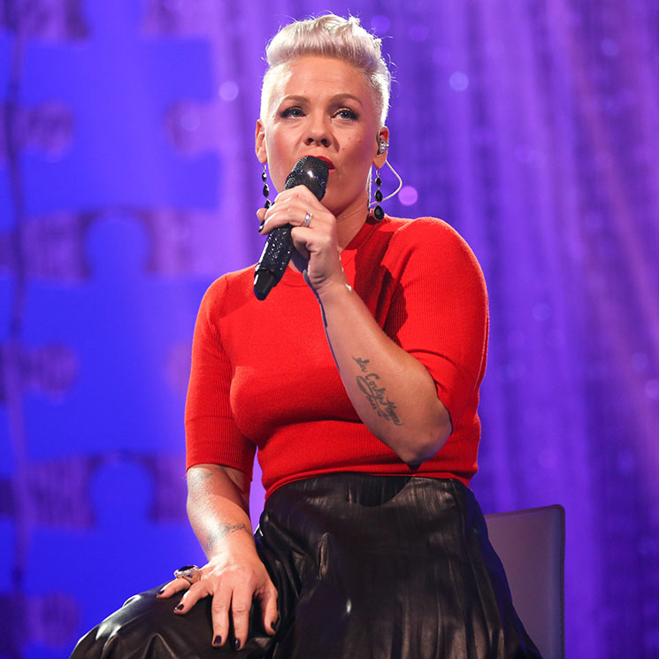 ¡Tremendo susto! Se incendia el avión privado de Pink con su equipo dentro 