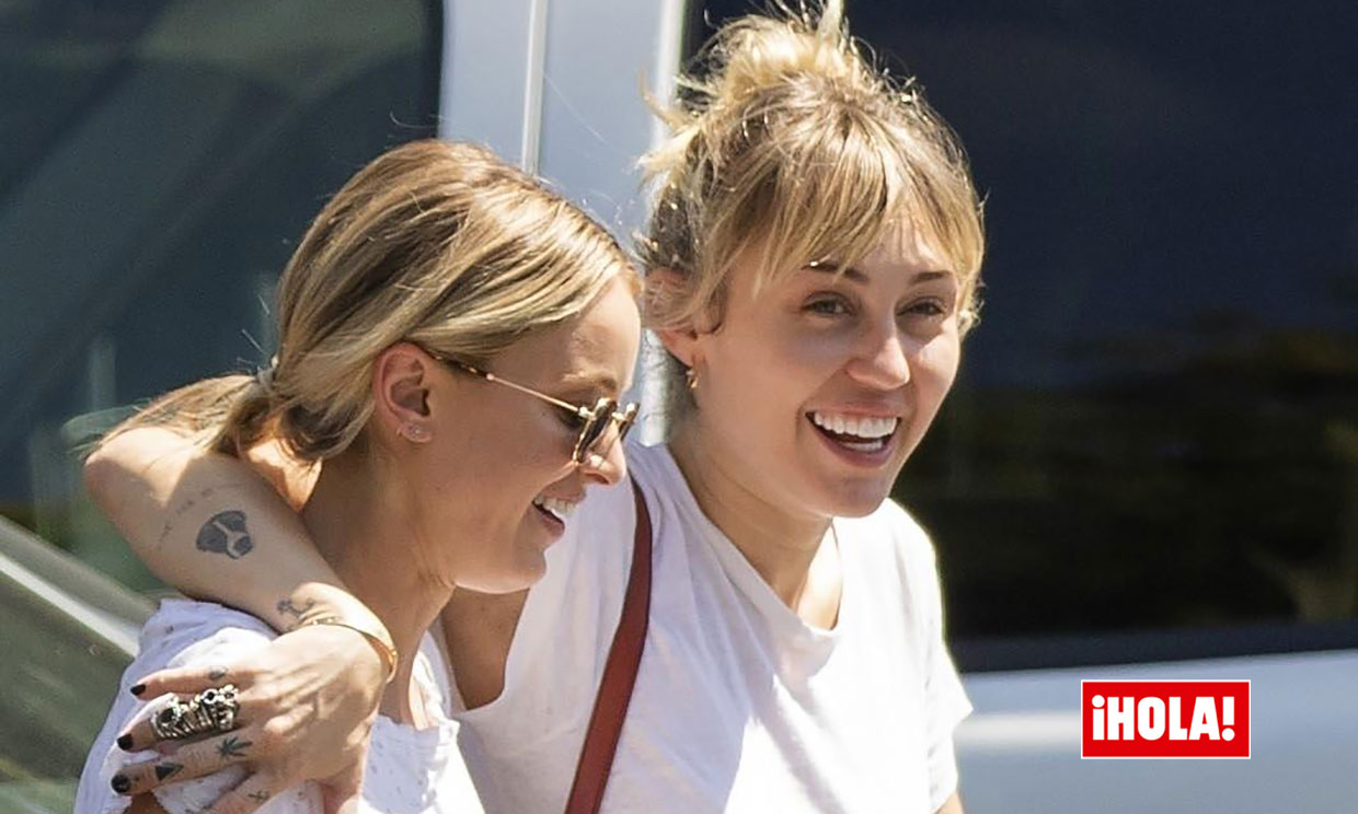 Miley Cyrus y Kaitlynn Carter