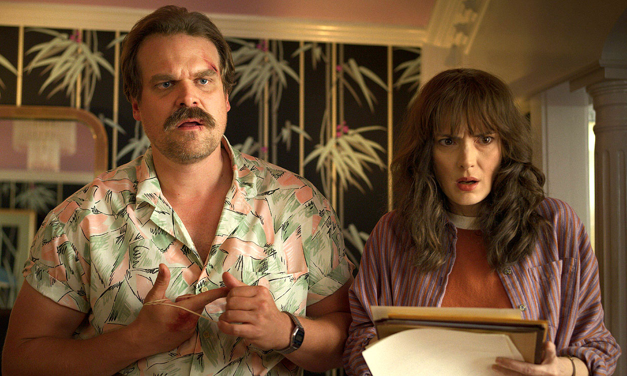 David Harbour también quiere saberlo... ¿está muerto Hopper en 'Stranger Things'?