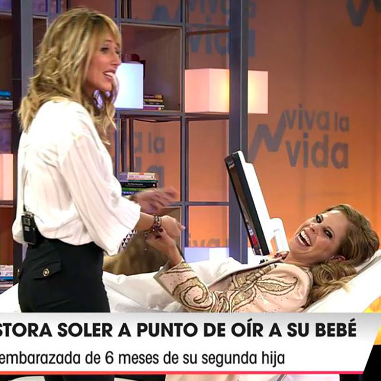 Pastora Soler escucha emocionada el latido de su bebé en directo