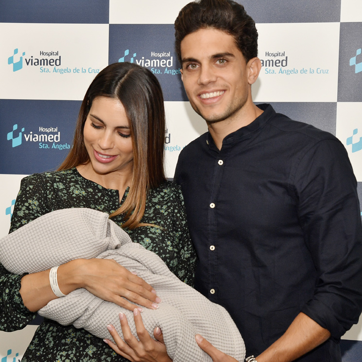 Melissa Jiménez y Marc Bartra se van a casa con su hijo Max