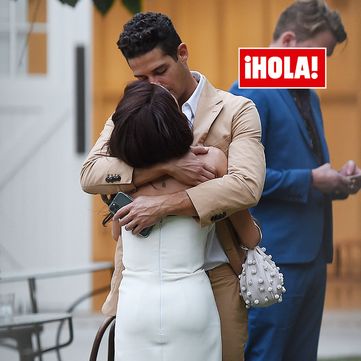 EXCLUSIVA: La gran fiesta prenupcial de Sarah Hyland, actriz de 'Modern Family', y su prometido, Wells Adams 