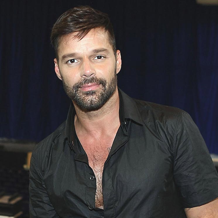 Ricky Martin anuncia que ha sido padre por cuarta vez con esta foto de su bebé