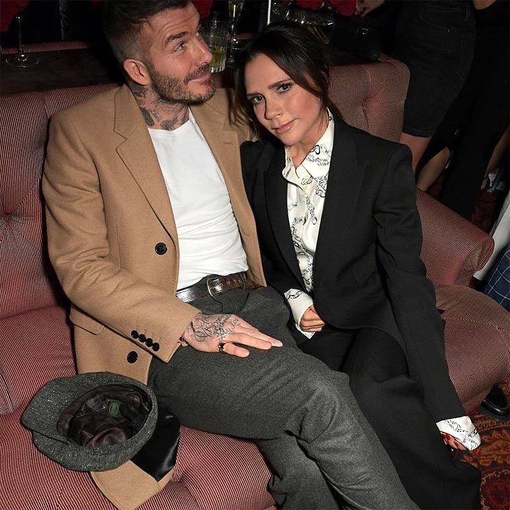 La divertida 'pelea' de David y Victoria Beckham por controlar al duende navideño de su casa