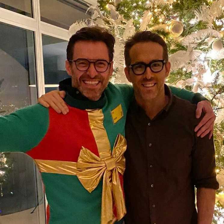 Ryan Reynolds, Hugh Jackman y la preciosa historia de un jersey que ha dado la vuelta al mundo