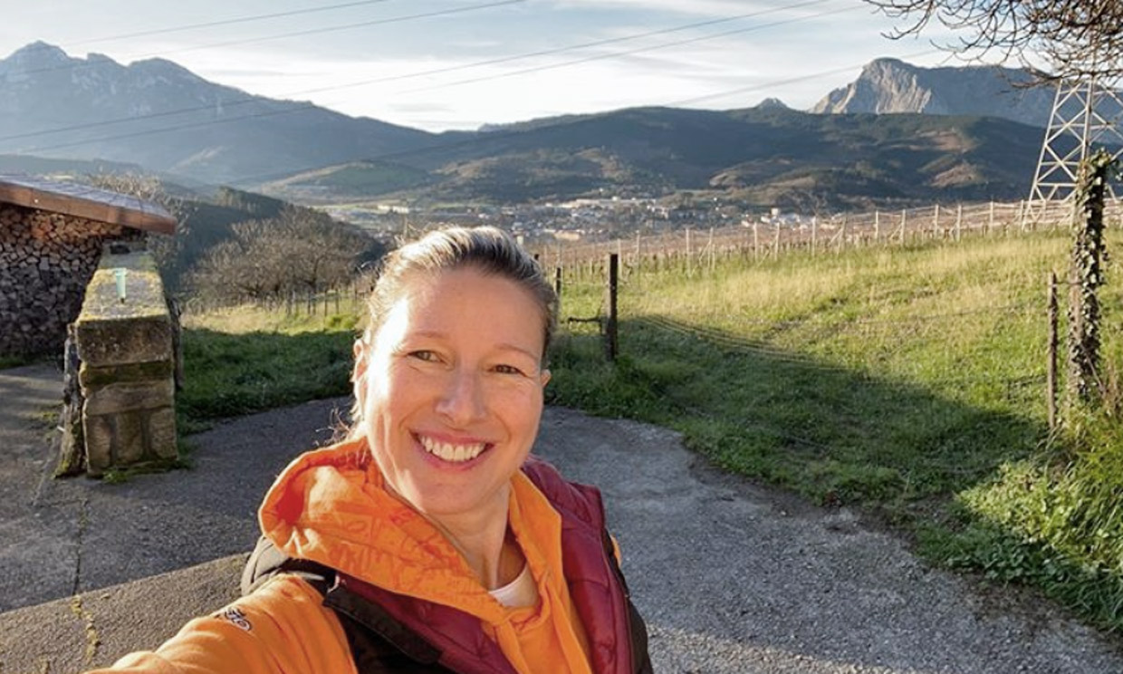 Anne Igartiburu disfruta de su tierra en familia antes de las campanadas