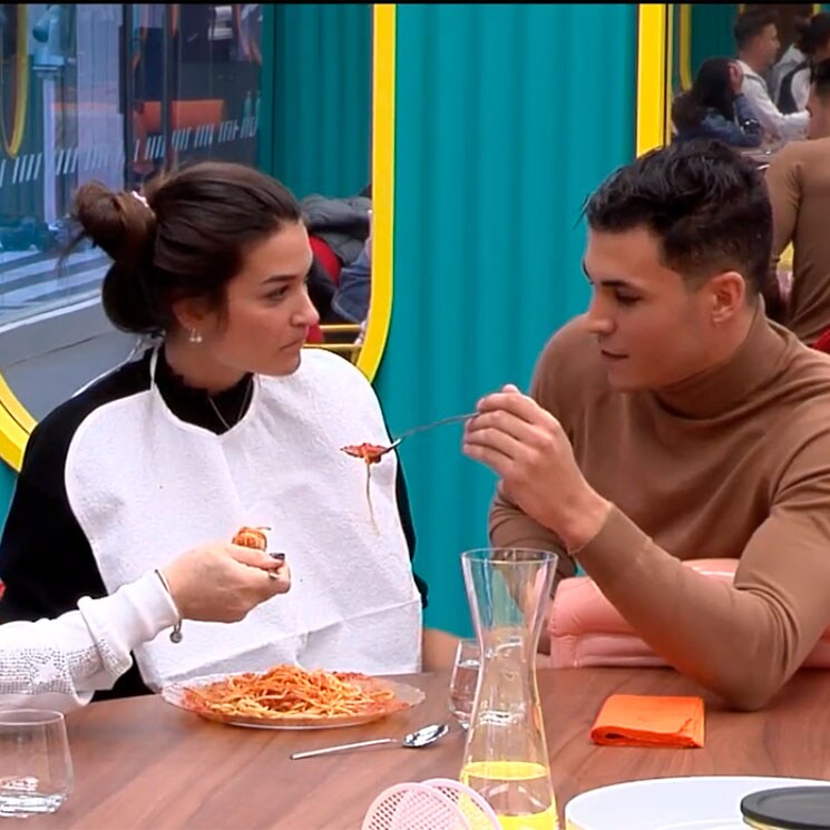 Saltan las alarmas en la casa de Gran Hermano: ¿Se ha producido un acercamiento entre Kiko y Estela? 