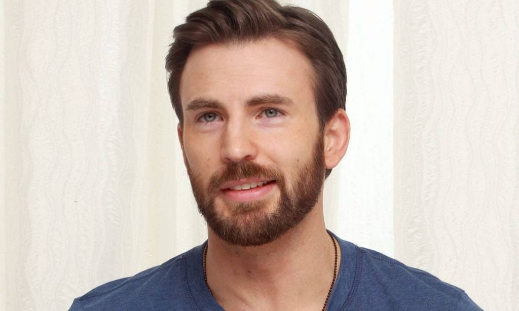 Chris Evans se ha hecho un misterioso tatuaje en el pecho