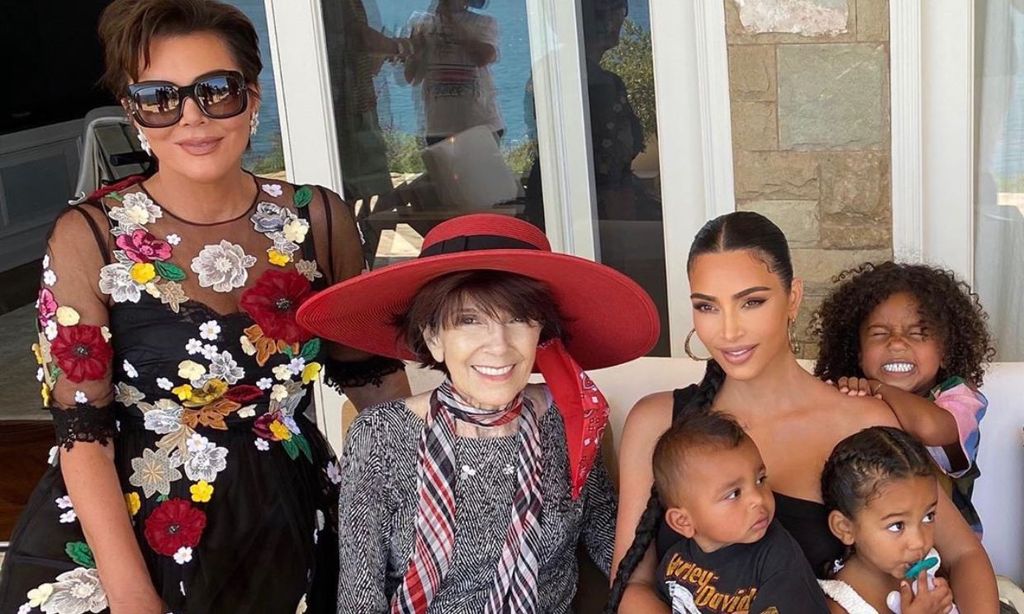 Kim Kardashian Celebra El Cumpleanos De Su Abuela Mary Jo De 86 Anos