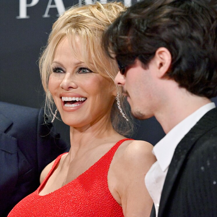 Pamela Anderson Presenta Su Proyecto Más Personal Junto A Sus Hijos ...