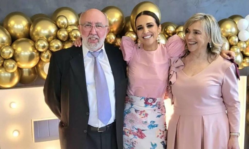 Paula Echevarría felicita a sus padres por sus 'bodas de oro más uno'