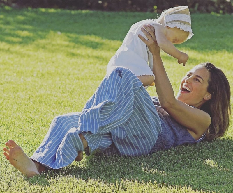 María Palacios con su hija