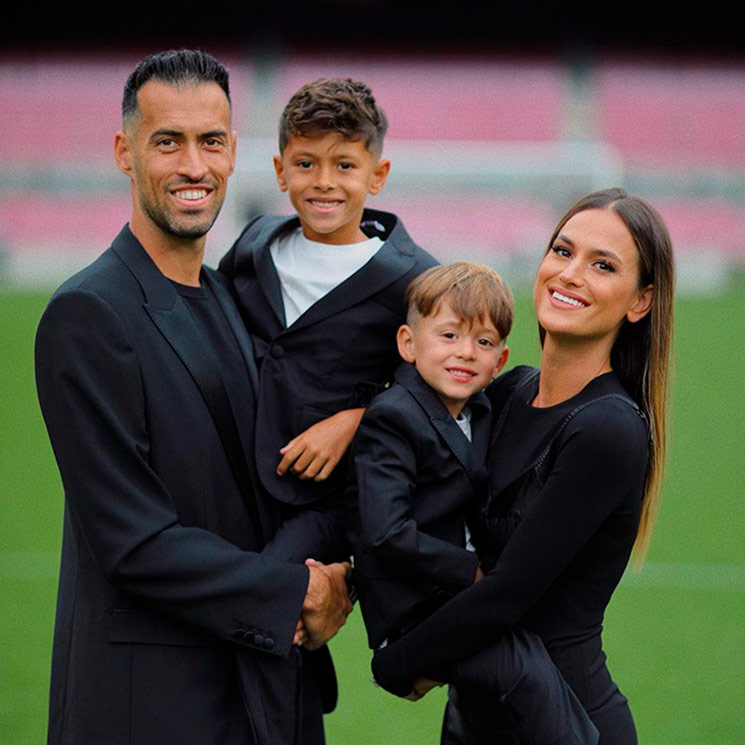 Las fotos más tiernas de Sergio Busquets con su familia en su emocionante despedida del Barça