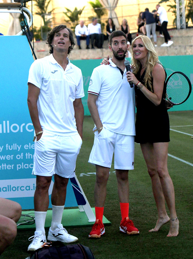 Carolina Cerezuela con David Broncano y Feliciano López