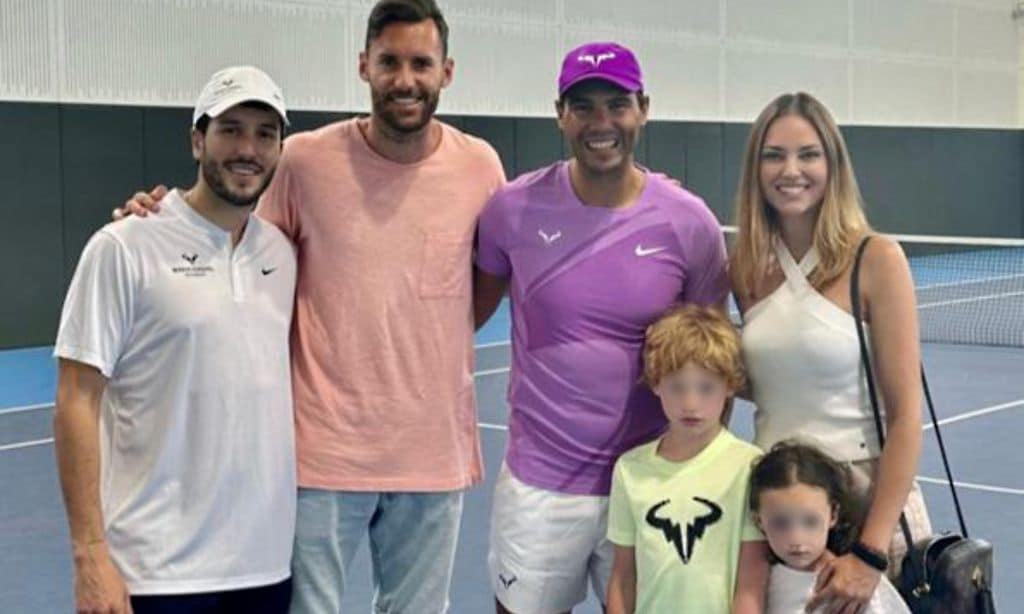 Helen Lindes y Rudy Fernández visitan en familia a Rafa Nadal y coinciden con ¡Sebastián Yatra!