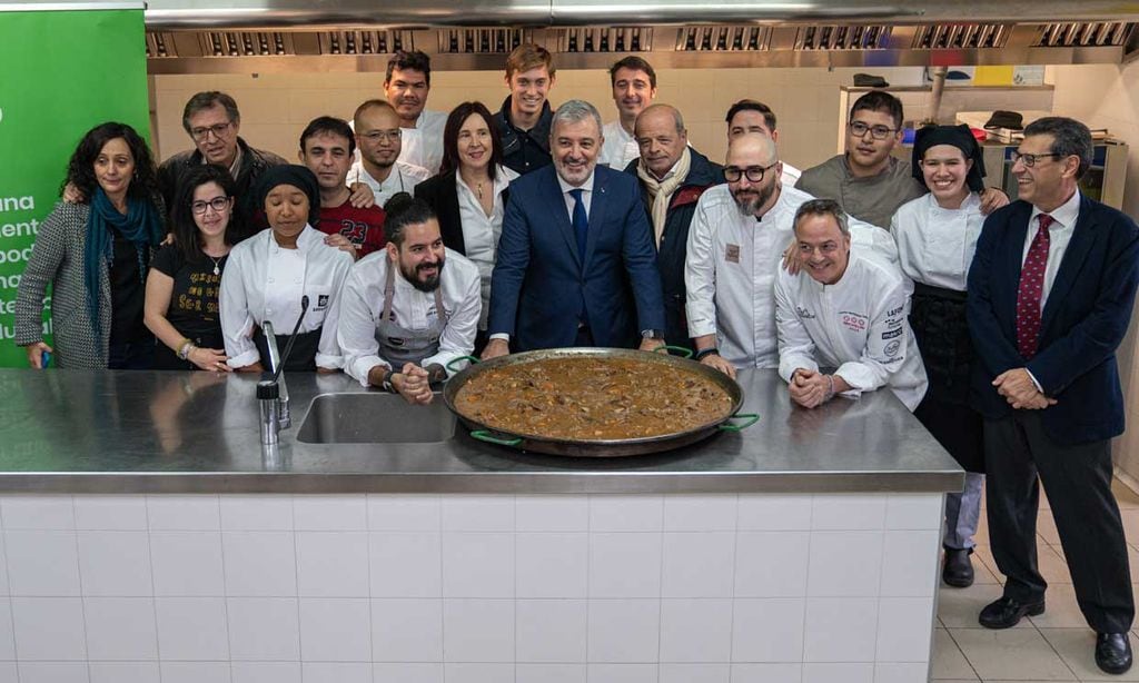 Provacuno y Barcelona reparten 1.500 comidas a personas desfavorecidas con ayuda de chefs Michelin