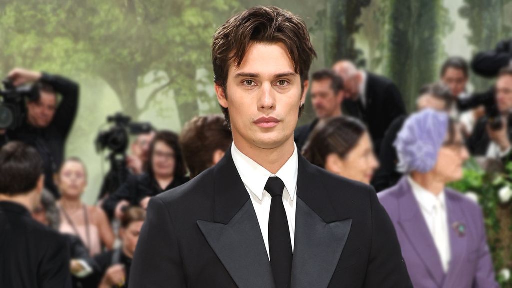 Así Es Nicholas Galitzine El Chico De Moda Que Protagoniza La última Película De Anne Hathaway 2680