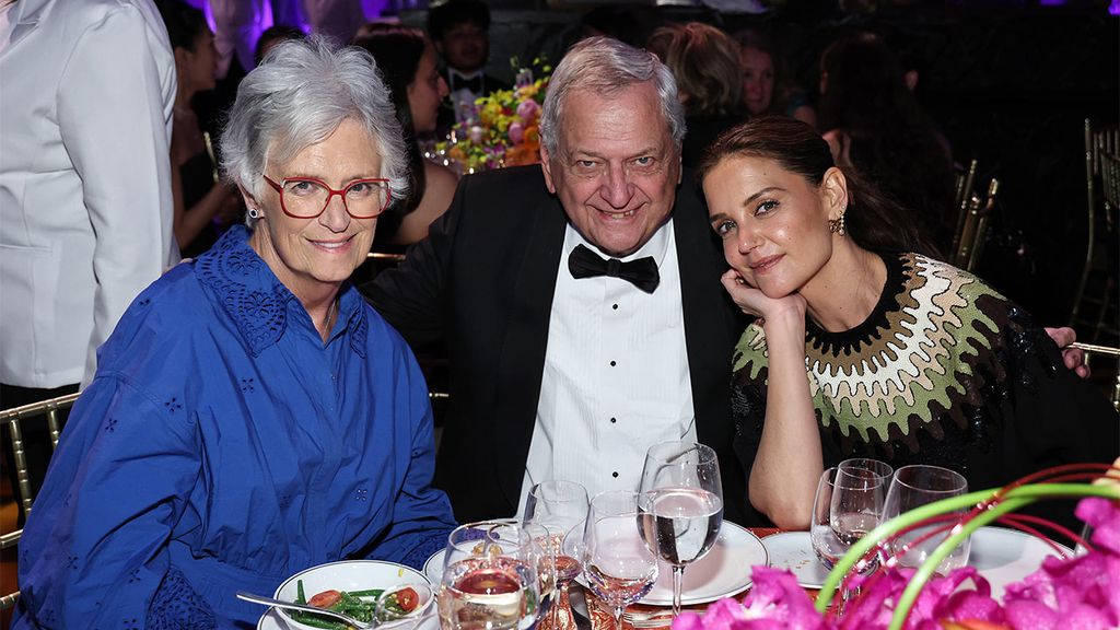 Katie Holmes con sus padres, Kathleen y Martin Holmes