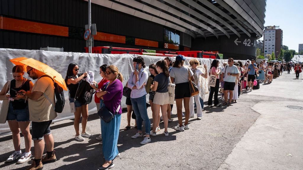 Madrid calienta motores para Taylor Swift: los fans hacen cola desde tres días antes del concierto