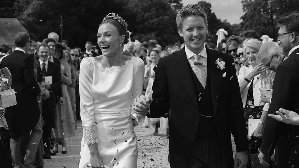 Las fotos oficiales del 'sí, quiero' del duque de Westminster y Olivia Henson, la boda del año en Reino Unido
