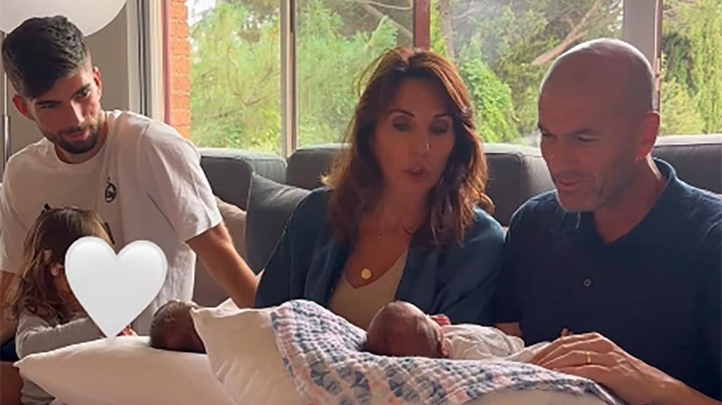 La imagen más tierna de Zinedine Zidane tras ser abuelo de gemelas