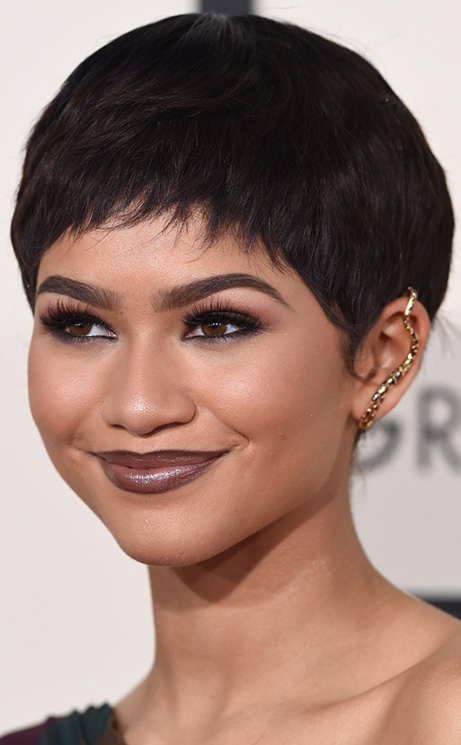 Zendaya apostó por el corte 'pixie', ¡un estilo que sigue triunfando temporada tras temporada!