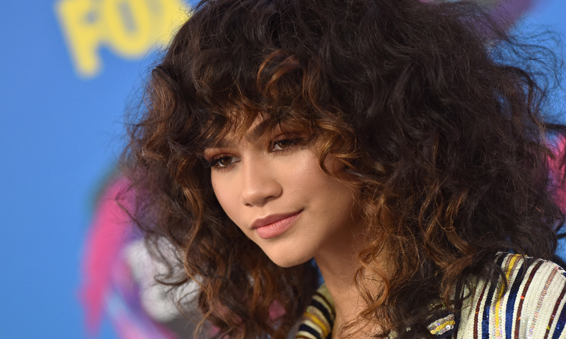 Cómo usar tu rizador de cabello para presumir de melena como Zendaya