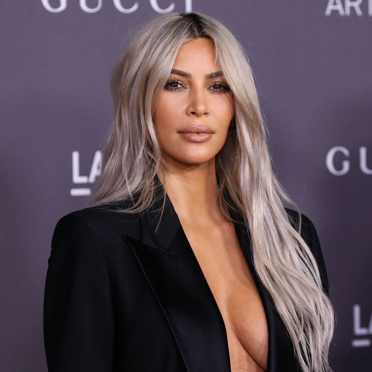 Kim Kardashian cae rendida ante el tratamiento de belleza que triunfa en Hollywood