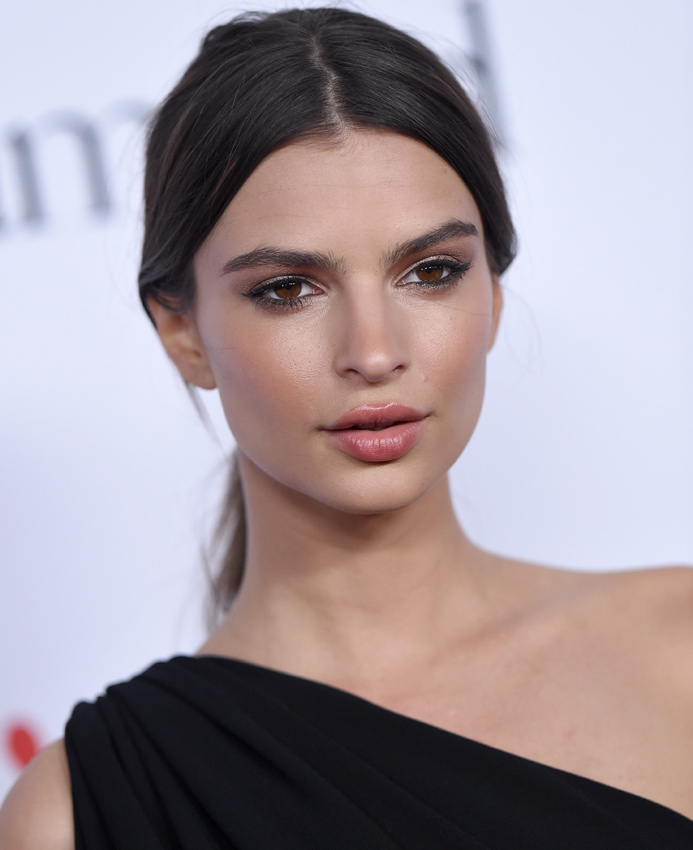 ¡Feliz cumpleaños! Emily Ratajkowski, 25 años en 25 'looks' - Foto 1