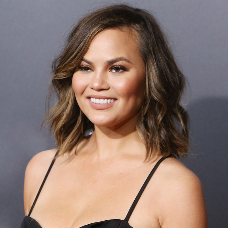 Chrissy Teigen, en el punto de mira por sus declaraciones sobre cirugía estética