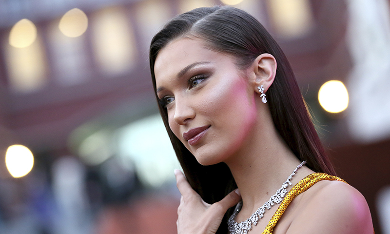 bella-hadid-bulgari