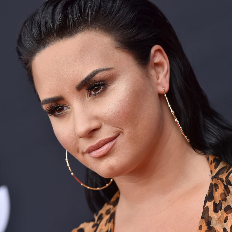 Demi Lovato también se apunta al corte de pelo de la temporada