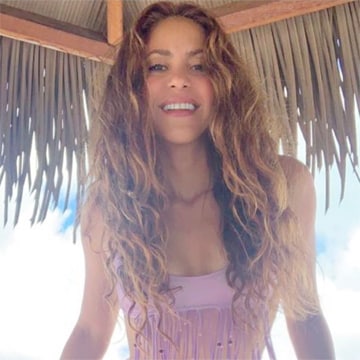 Shakira Se Despide Del Verano Con Este Espectacular Posado En Bikini ...