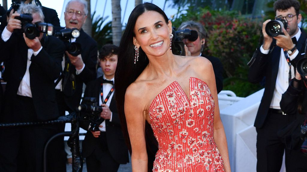 Los looks de Demi Moore en Cannes que causan sensación por su melena XL a los 61 años