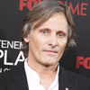 Un seductor y misterioso Viggo Mortensen aterriza en Madrid con 'Todos tenemos un plan'