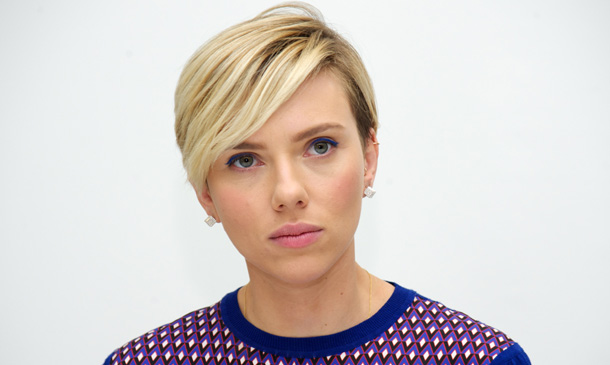 Scarlett Johansson revela las grandes dificultades económicas  por las que pasó su familia 