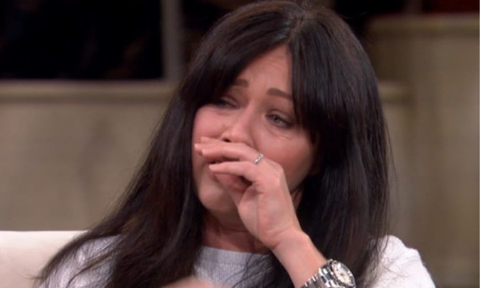 Shannen Doherty, protagonista de 'Sensación de Vivir', se derrumba al hablar del cáncer que padece