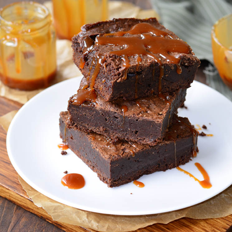 Cómo elaborar deliciosos 'brownies' de arequipe 