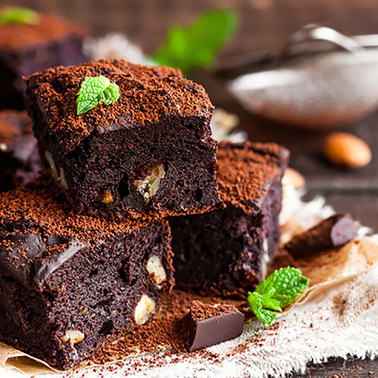 'Brownie' de chocolate y piñones, ¡en la sencillez está el gusto!