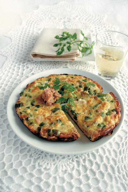 TORTILLA DE BONITO CON PIMIENTO VERDE