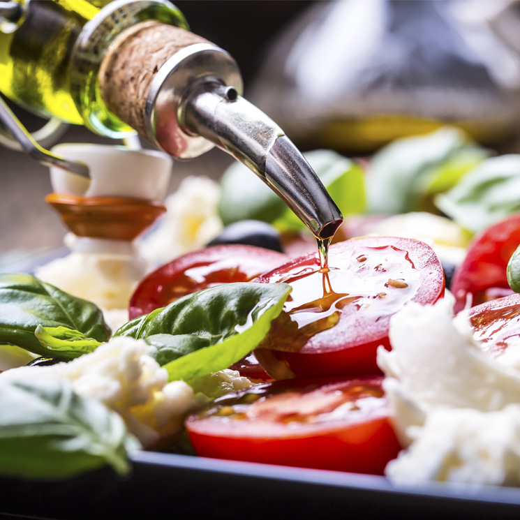 Cocina sana: platos fríos y calientes a base de tomate